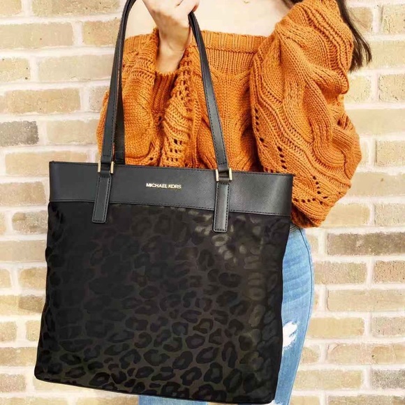 Michale kors black leopard animal print nylon tote - Picture 2 of 4